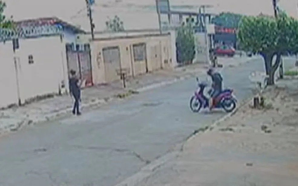 Motociclista é Preso Por Se Masturbar No Meio Da Rua Em Goiânia Metrópoles 5335