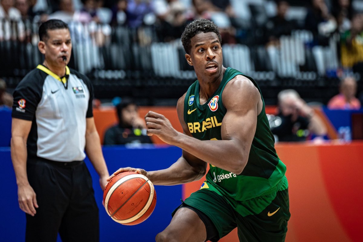 Em jogo difícil, Brasil vence Canadá na Copa do Mundo de Basquete