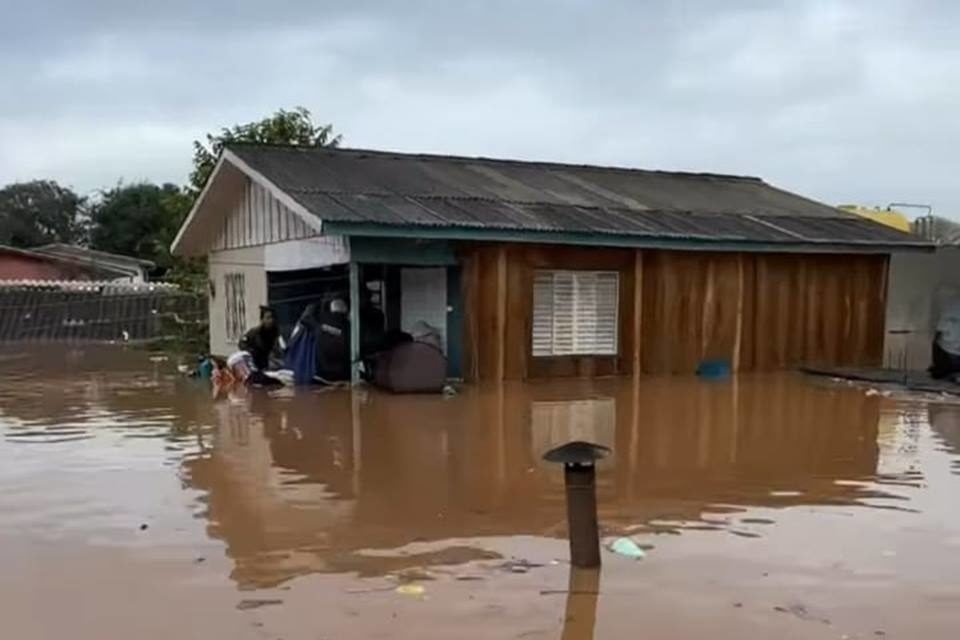 Imagem colorida mostra localidades do Rio Grande do Sul após passagem de ciclone - Metrópoles