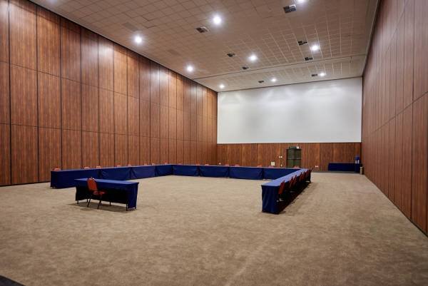 Fotografia colorida mostrando o centro de convenções do Tauá Resort Alexânia-Metrópoles