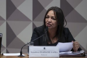 Senadora Eliziane Gama, relatora da CPMI durante Comissão Parlamentar Mista de Inquérito CPMI do 8 de Janeiro