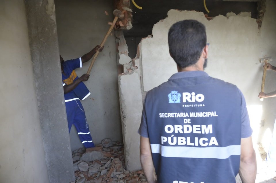 Mansão do tráfico, avaliada em R$ 2,5 milhões, é derrubada na Rocinha -  ISTOÉ Independente