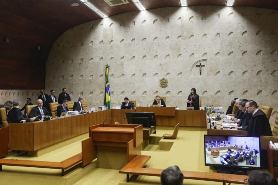 Supremo Tribunal Federal STF inicia o julgamento dos denunciados pela invasão e depredação dos prédios dos Três Poderes no dia 8 de janeiro 18