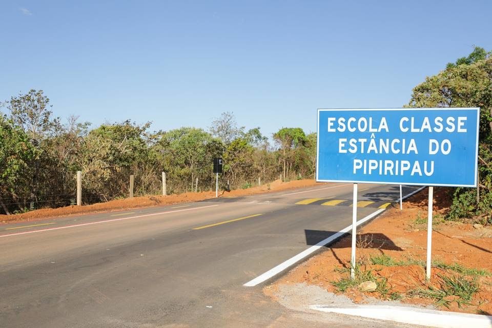 Escola na zona rural de Planaltina recebe acesso asfaltado