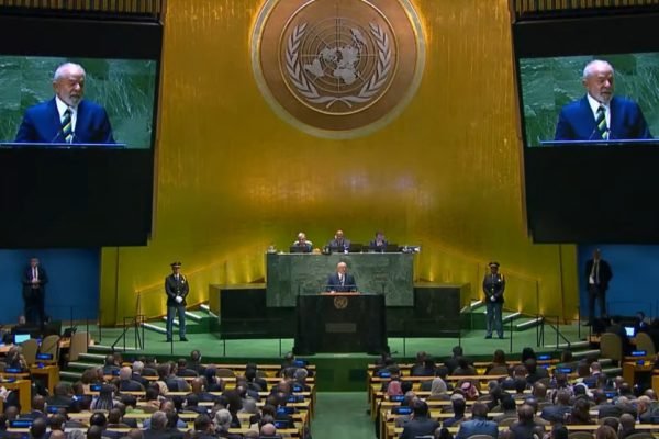 Imagem colorida mostra Em seu discurso na ONU, Lula falou sobre matriz energética, Amazônia, Ucrânia e desigualdade - Metrópoles
