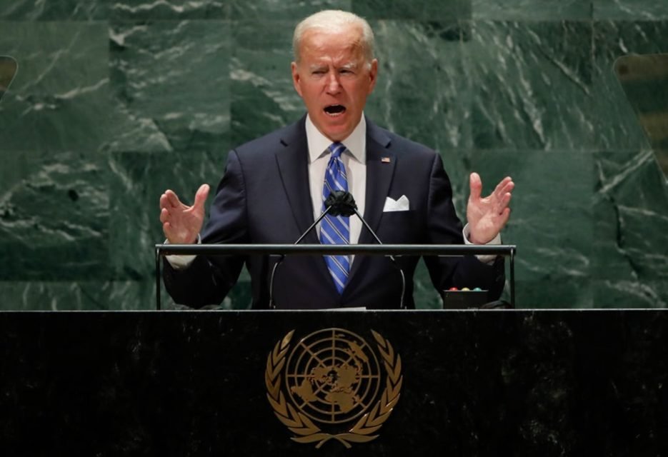 Imagem colorida do presidente Joe Biden na Assembleia Geral da ONU de 2023 - Metrópoles