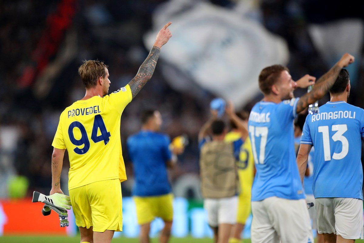 Goleiro da Lazio marca no último minuto para empatar partida na Liga dos  Campeões - Vida Capixaba News