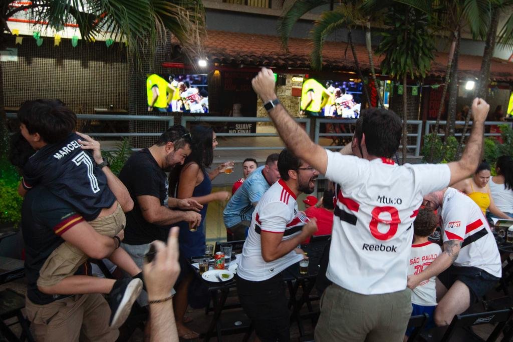 Fotos: confira festa de torcedores e jogadores do São Paulo com título