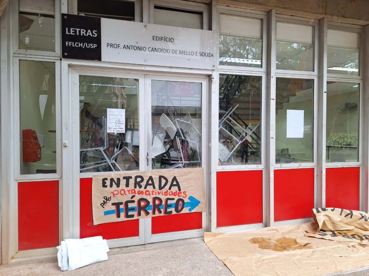 Professoras e egressas da FIMCA publicam cartilha — FIMCA - Centro