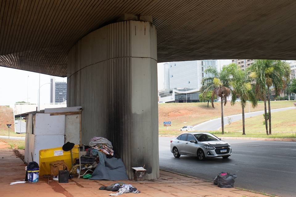 Barraco é erguido em túnel da W3