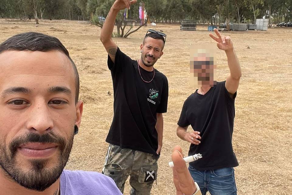 Descubra quiénes son los gemelos que organizaron una rave atacada por Hamás