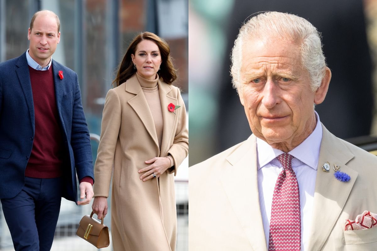 Imagem mostra William vestido com terno azul escuro e uma camisa vermelha. Kate, mulher branca, de cabelo castanhos, usa um sobretudo bege. Do outro lado da foto, reicCharles, um homem idoso, cabelos brancos, está olhando para frente sério. Ele usa terno bege - Metrópoles