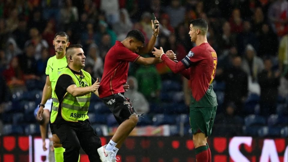 Após vaga na Eurocopa, Cristiano Ronaldo quer chegar ao milésimo