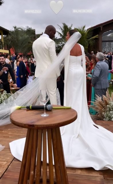 Foto colorida casamento Rafael Zulu e Aline Becker - Metrópoles