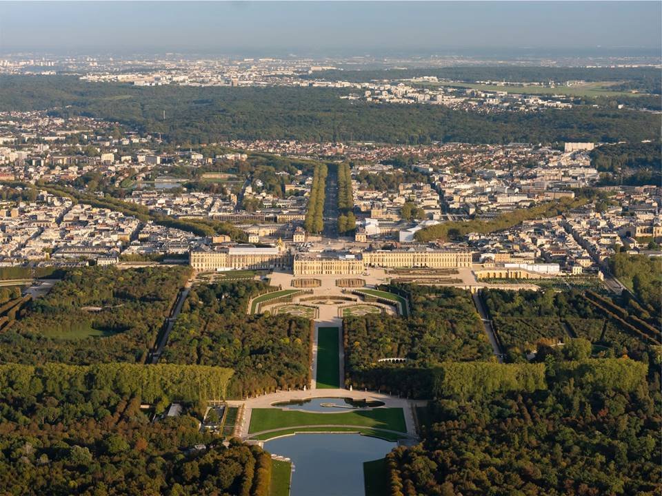Palácio de Versalhes evacuado devido a ameaça de bomba