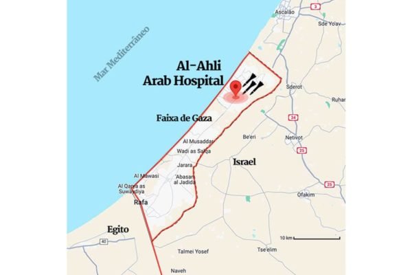 Imagem colorida mostra o mapa de onde um hospital foi bombardeado, na Faixa de Gaza - Metrópoles
