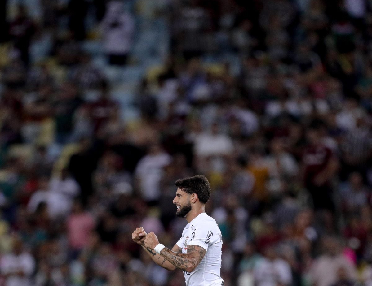 Com derrota do Flamengo, Corinthians segue como último brasileiro