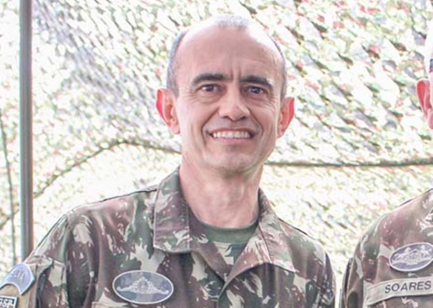 foto colorida do militar Rivelino Barata de Sousa Batista, exonerado do cargo de diretor do Arsenal de Guerra de SP - Metrópoles