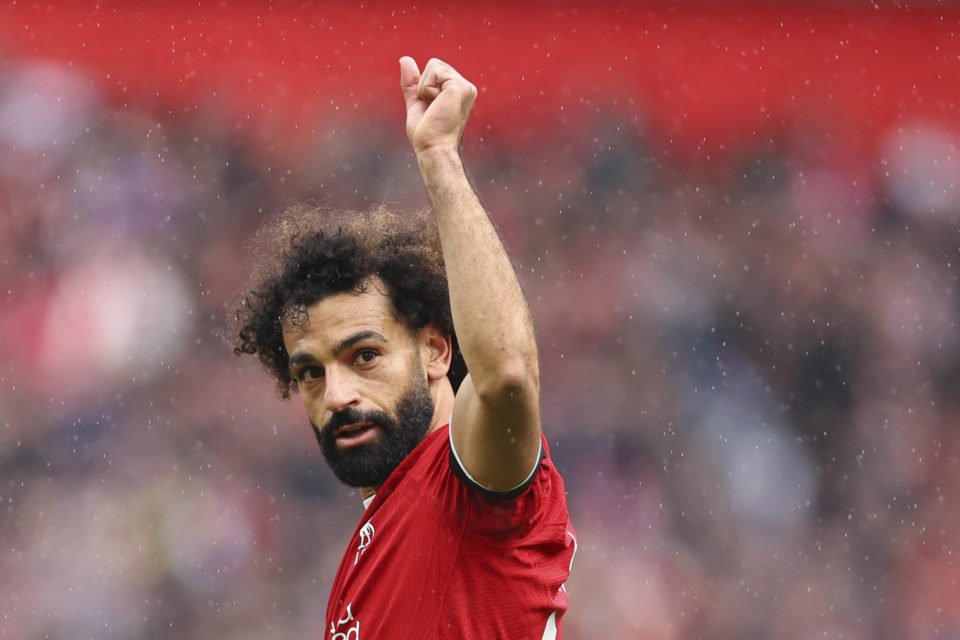 Salah comemora gol pelo Liverpool em homenagem a jogador egípcio