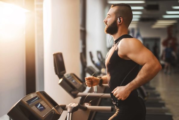 O que queima mais calorias, cardio, musculação ou ambos?