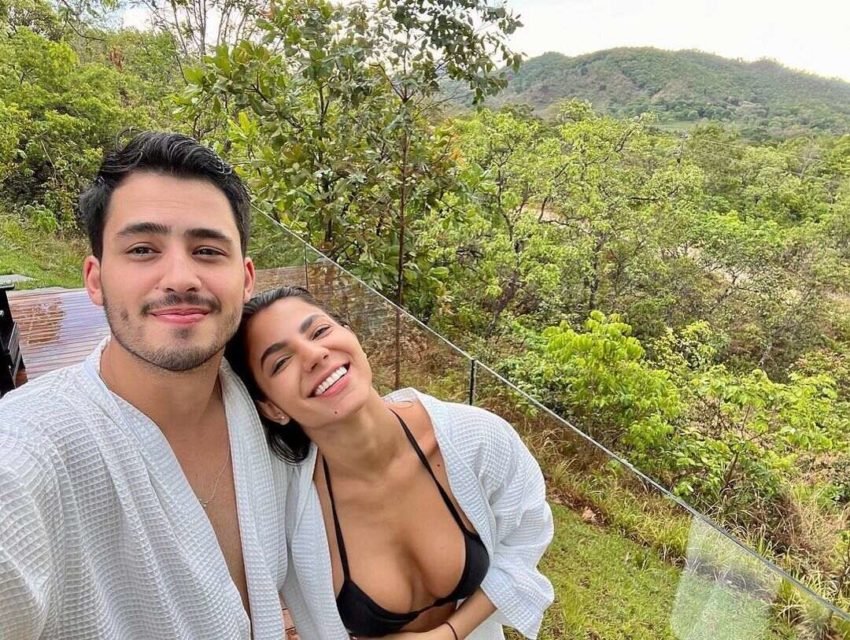 Hariany Almeida e Matheus Vargas em clima de romance - Metrópoles