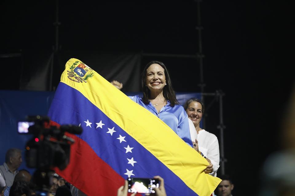 Foto colorida de María Corina Machado, candidata da oposição na Venezuela - Metrópoles
