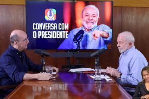 Imagem colorida de Lula no programa Conversa com o presidente