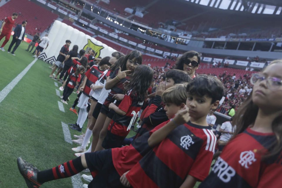 Flamengo e Santos se enfrentam hoje em Brasília pelo Brasileirão