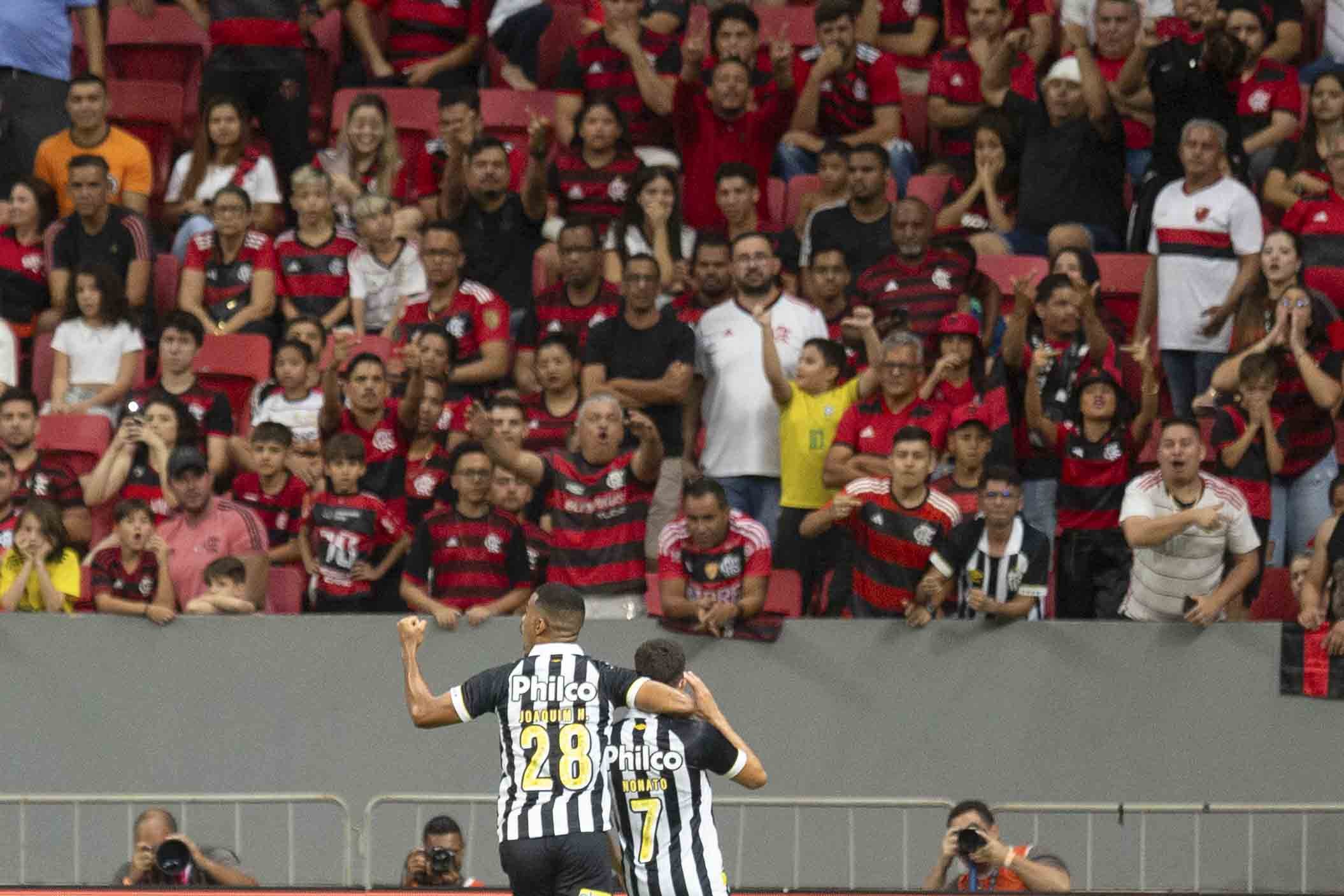 Santos 1x2 Flamengo: como foi o jogo da 15º rodada do Brasileirão