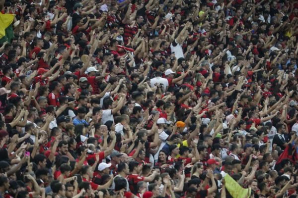 Estádio Mané Garrincha lotado em Flamengo x Santos - Metrópoles