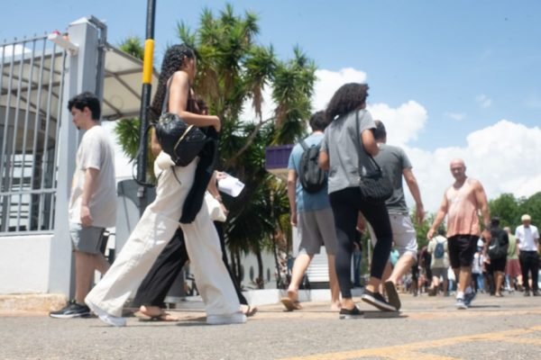 MEC e Inep fazem balanço do 1º dia de Enem 