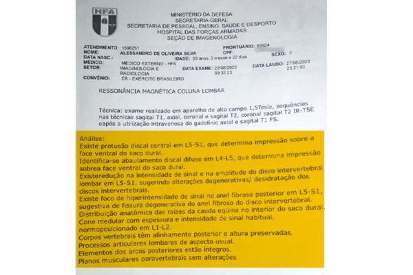 Imagem em preto e branco com texto de processo judicial