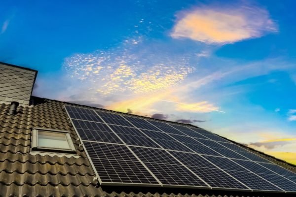 O avanço da energia gerada por painéis solares no Brasil