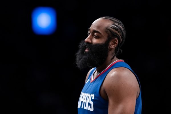 Após atuação de gala, Harden chega gigante para jogo 2 contra Celtics