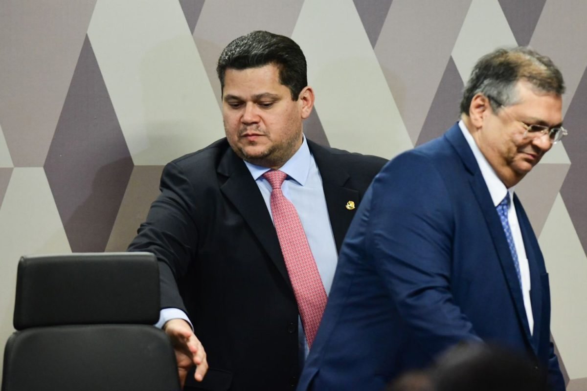 imagem colorida mostra senador Davi Alcolumbre e Flavio Dino - Metrópoles