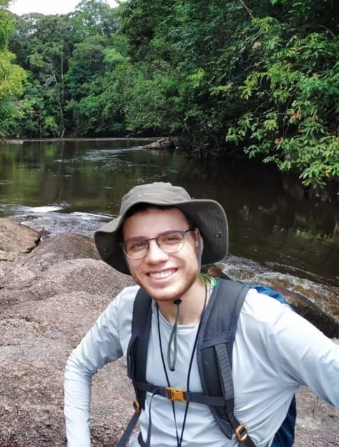 Imagem colorida do pesquisador Matheus Colli-Silva