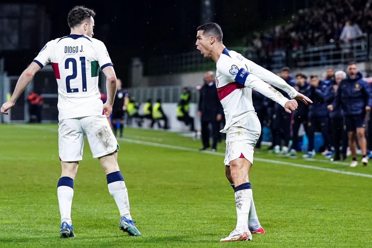 Cristiano Ronaldo marca e Portugal segue 100% nas Eliminatórias da Euro