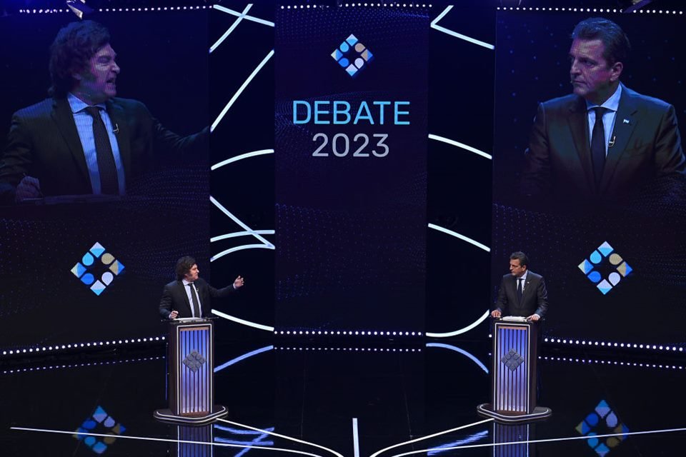 Imagem colorida de último debate antes do segundo turno das eleições da Argentina - Metrópoles