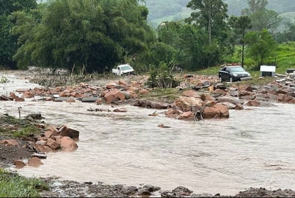 Foto colorida de temporais no RS