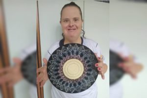 Exposição no DF reúne artes e artesanatos de pessoas com deficiências