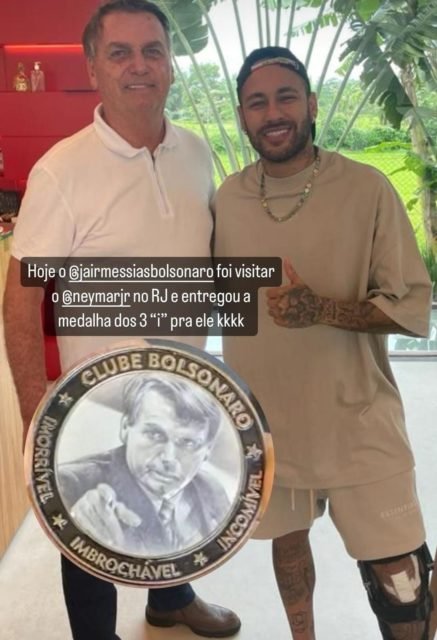 imagem colorida mostra ex-presidente Jair Bolsonaro e jogador de futebol Neymar Jr - Metrópoles
