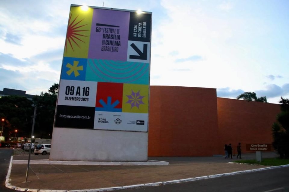 Foto colorida do Cine Brasília, que recebe o 56º Festival de Brasília do Cinema Brasileiro - Metrópoles