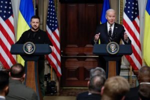 Presidente dos EUA, Joe Biden, e o presidente da Ucrãniaa, Volodymyr Zelensky - Metrópoles