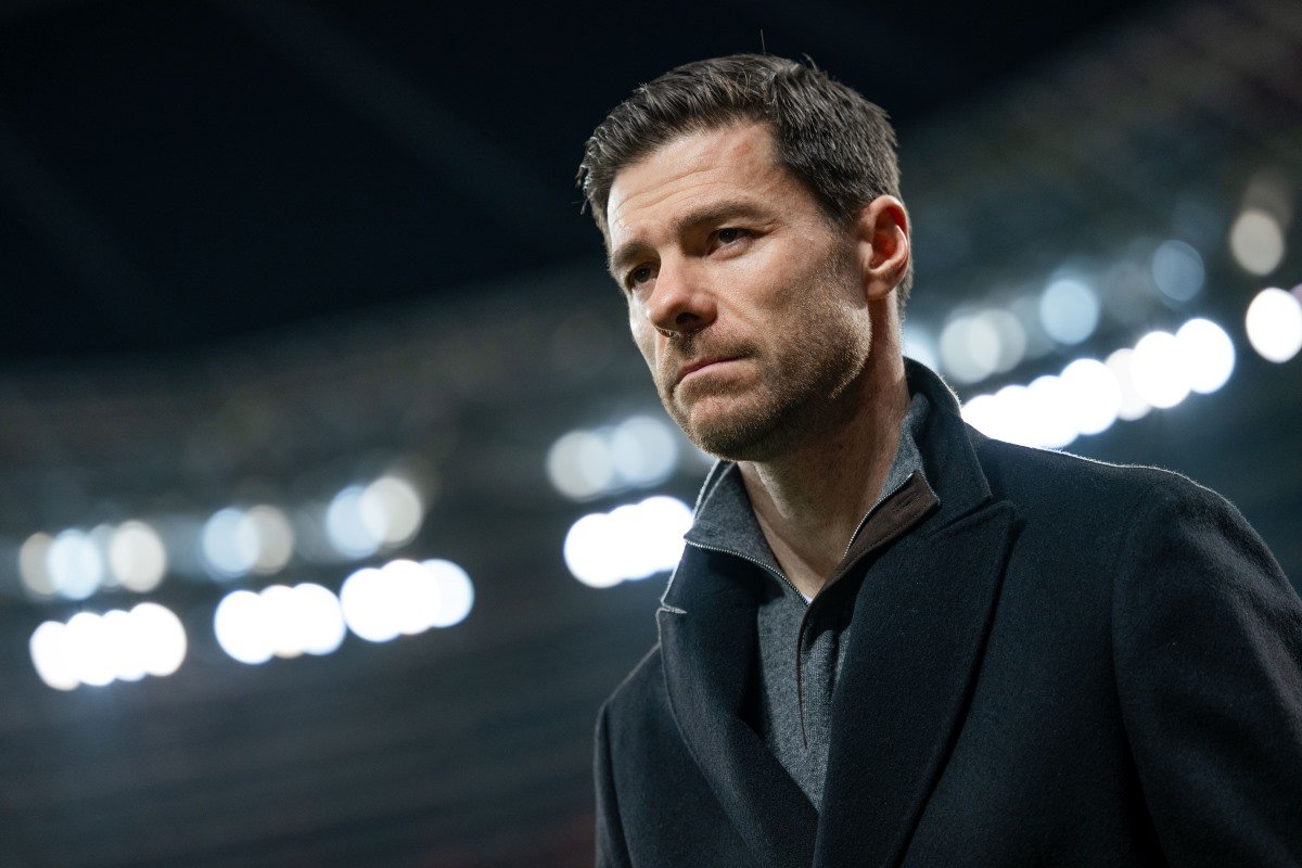 Xabi Alonso chega a 23 jogos de invencibilidade pelo Bayer