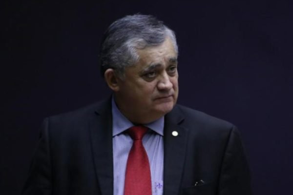 O líder do governo na Câmara, deputado José Guimarães, do PT do Ceará