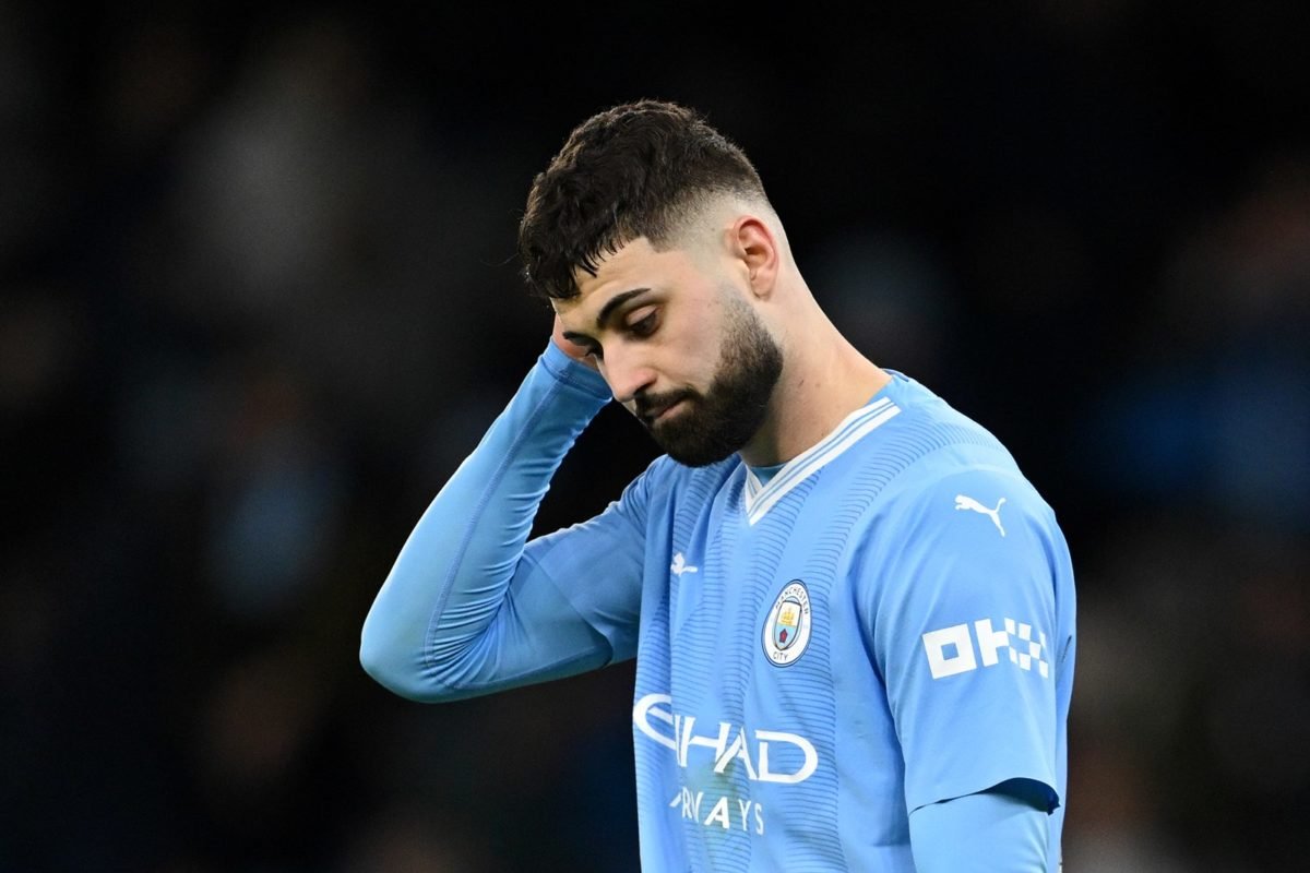 No último jogo antes do Mundial, Manchester City leva empate nos