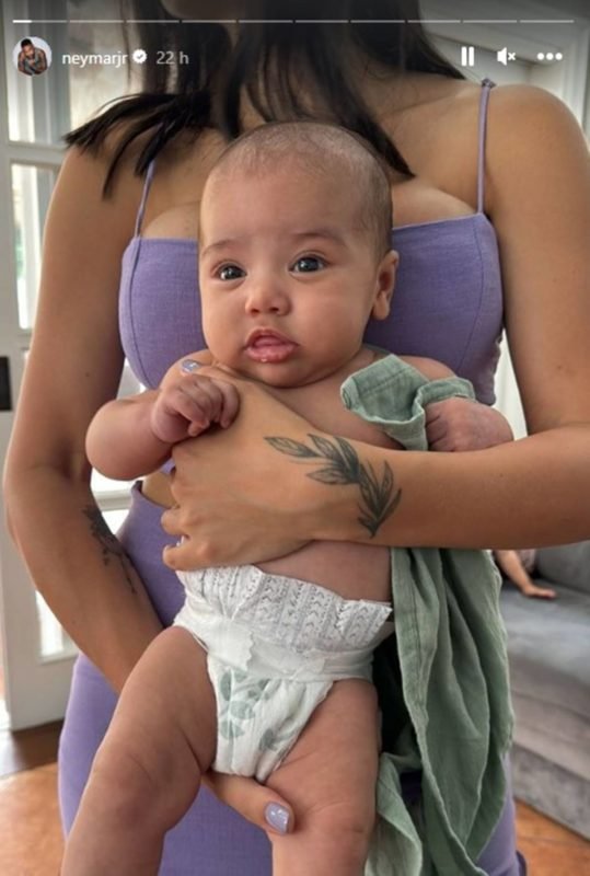 Foto colorida da filha de neymar e Bruna Biancardi, Mavie - Metrópoles