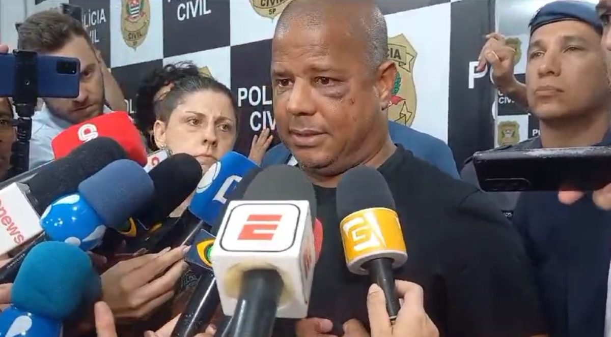 foto colorida de Marcelinho Carioca dá entrevista após ser libertado de cativeiro em SP - Metrópoles