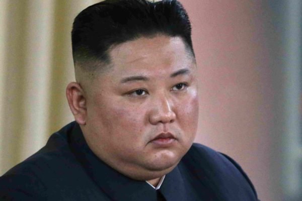 Imagem colorida de Kim Jong-Un - Metrópoles