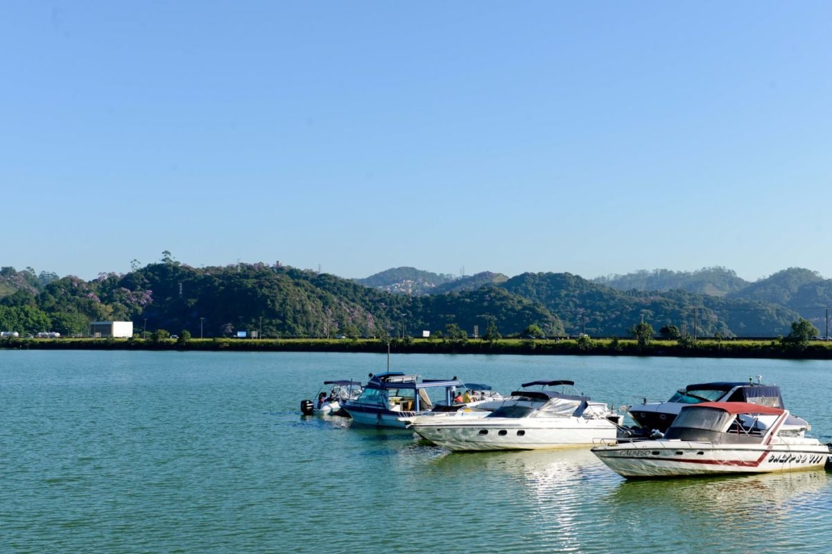 foto colorida da prainha de Riacho Grande, represa Billings, em São Bernardo do Campo - Metrópoles